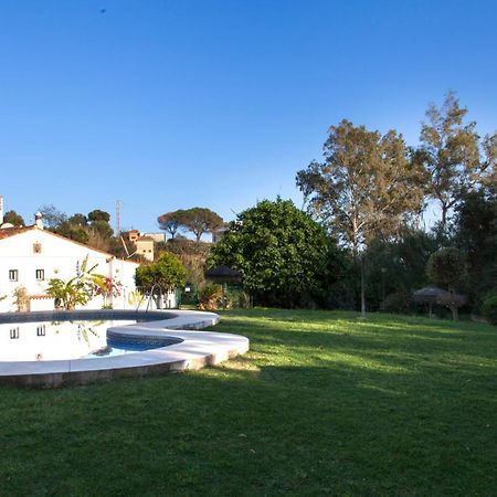 Agradable Adosado Con Piscina La Hidalga Villa Benalmádena Kültér fotó