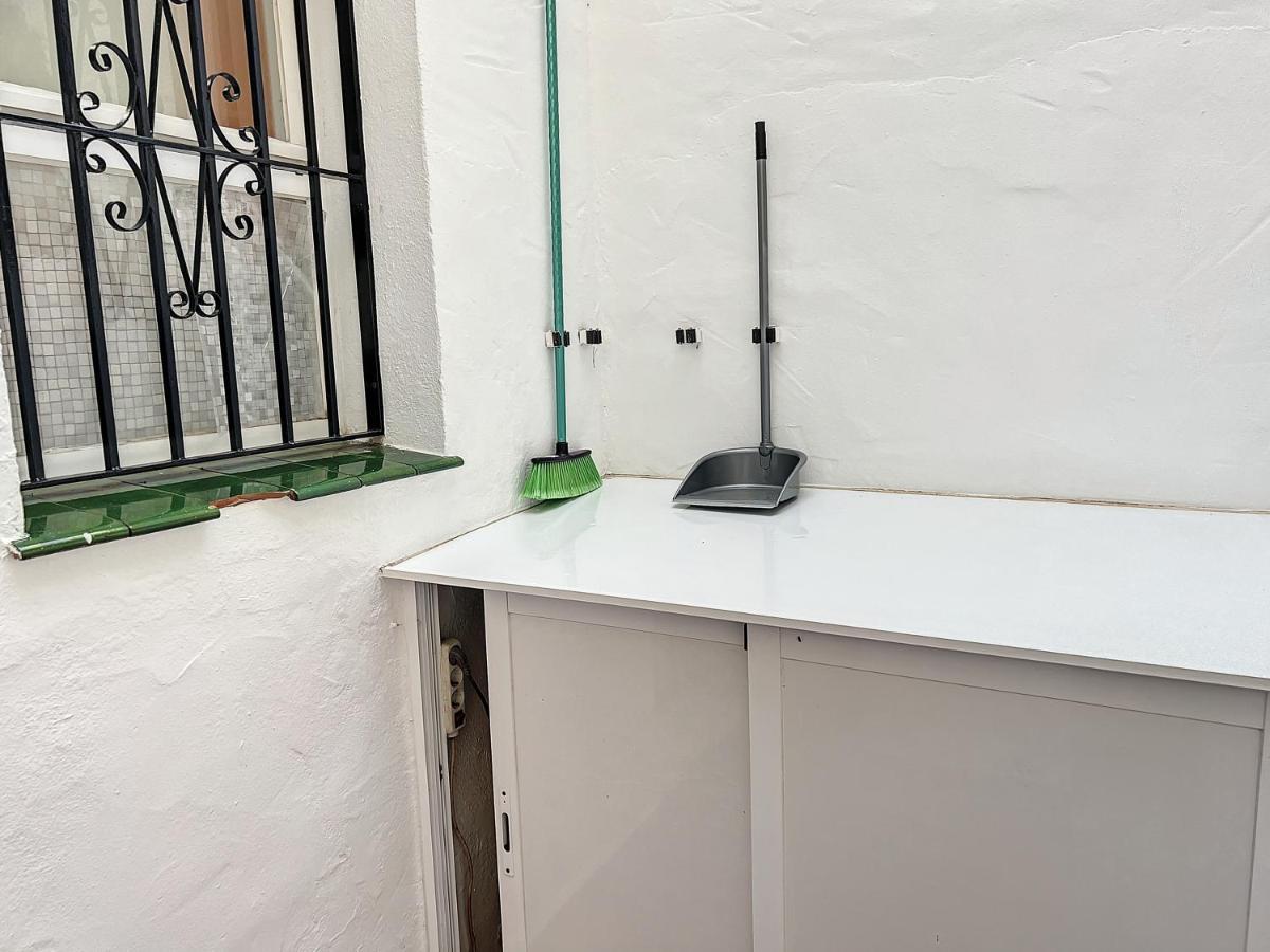 Agradable Adosado Con Piscina La Hidalga Villa Benalmádena Kültér fotó