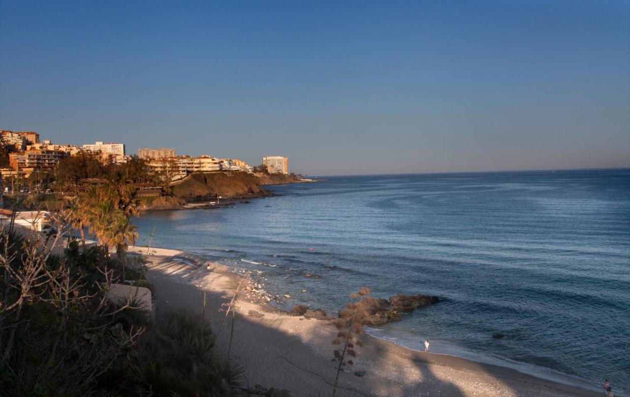 Agradable Adosado Con Piscina La Hidalga Villa Benalmádena Kültér fotó
