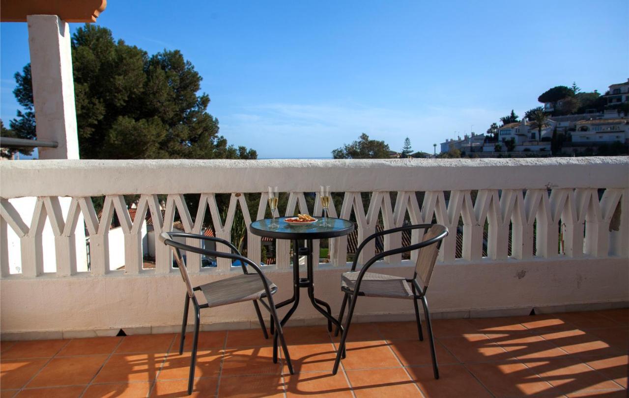 Agradable Adosado Con Piscina La Hidalga Villa Benalmádena Kültér fotó